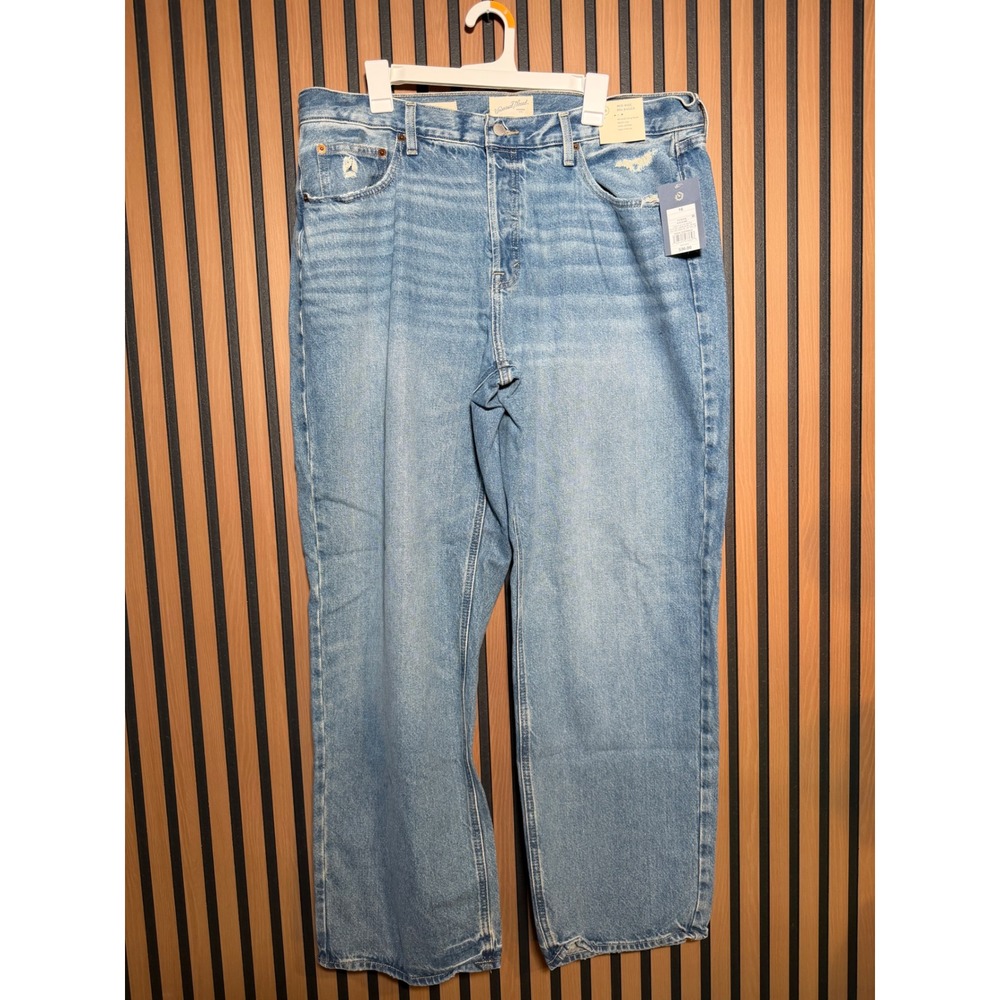 Universal Thread Womens 16 Mid Rise 90s Baggy Jeans Light Wash Distressed Denim - Picture 1 of 1